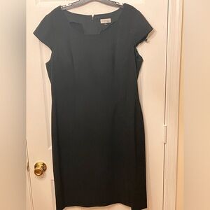 Tahari, Arthur S. Levine Size 14 Solid Black Midi Dress / No belt / no lining